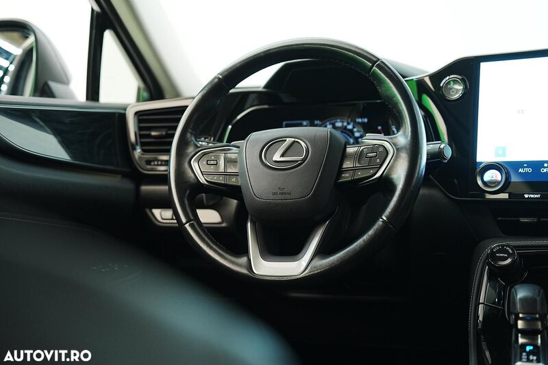 Lexus Seria NX